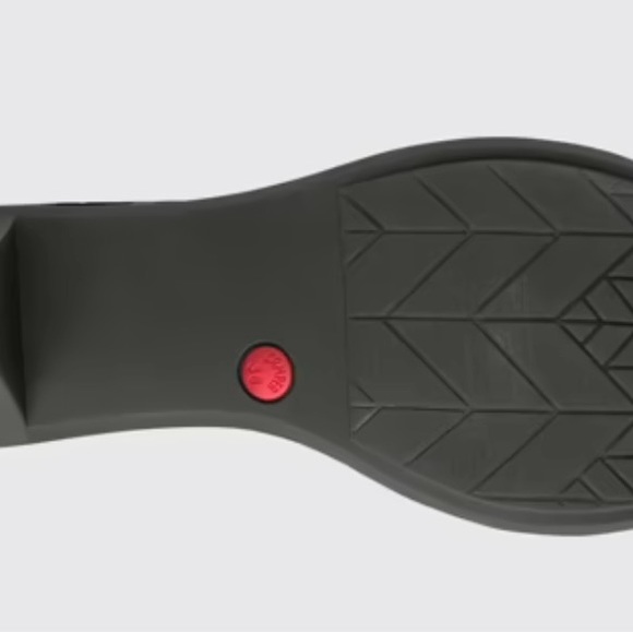 Camper ‘Agatha’ T strap shoe - Picture 2 of 2